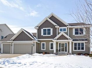 6722 Highland Hills Ln S, Cottage Grove, MN 55016