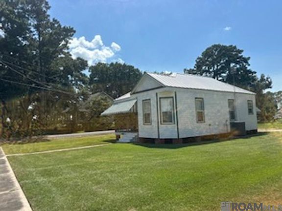 2nd image of 246 Lejeune Ln