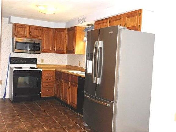 2nd image of 315 Patti Ln