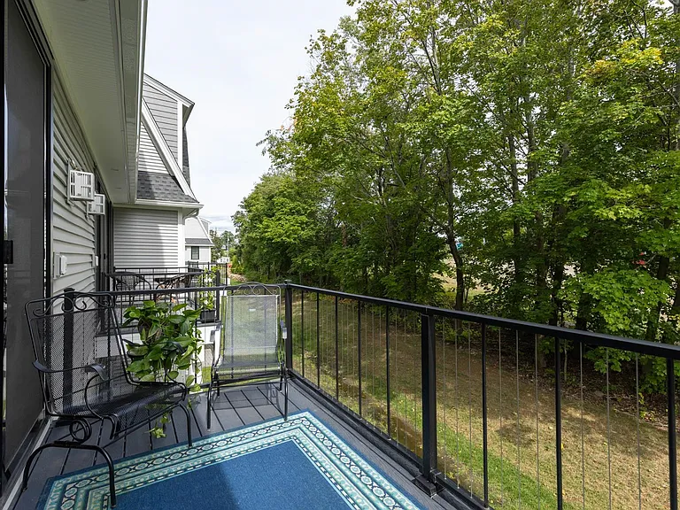 28 Little Bay Dr #28 — Photo 52