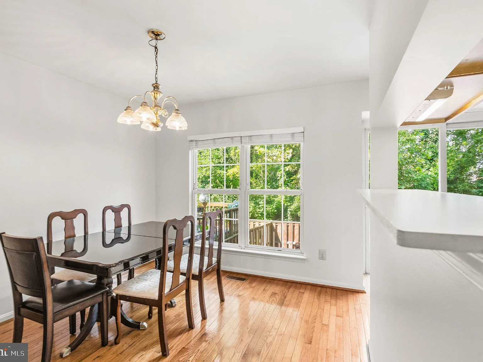 3 bed, 3.5 bath, 1832 sqft, $3,000 — Photo 4