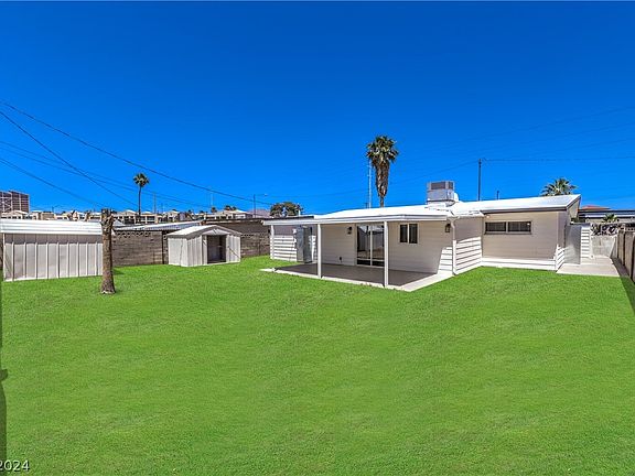 5th image of 4809 Sheppard Dr