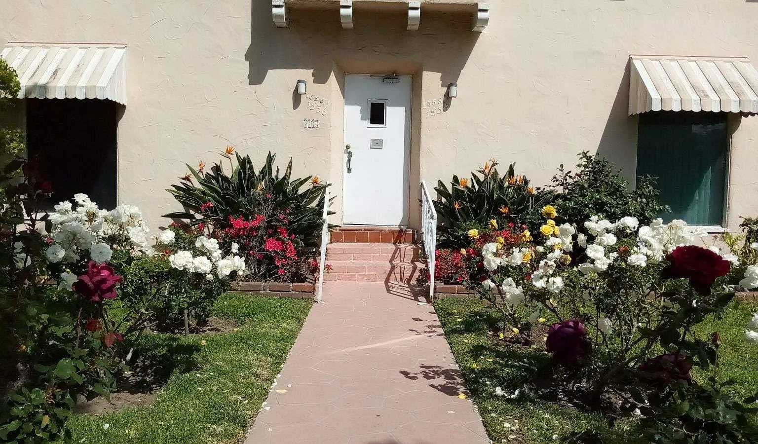 2 bed, 1.5 bath, 1450 sqft, $2,900 — Photo 1