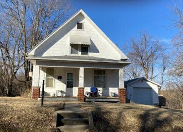 1st image of 627 Independence Ave