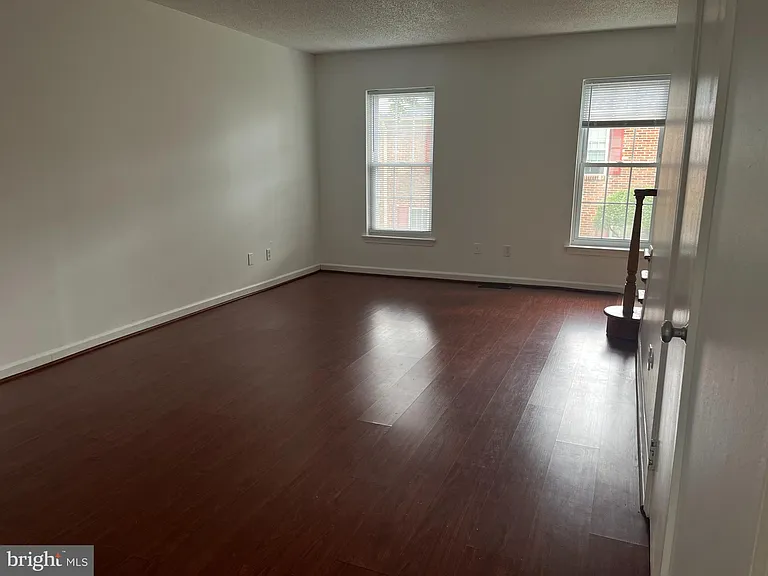 126 Wellington Ter #11L — Photo 6