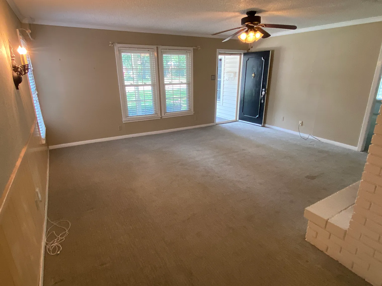 623 Club Oak Dr — Photo 4