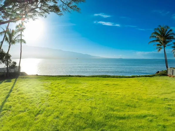 220 Hauoli St, Wailuku, HI 96793