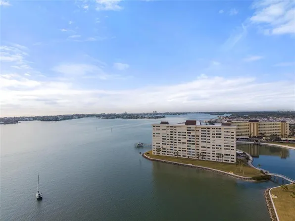 4775 Cove Cir, Saint Petersburg, FL