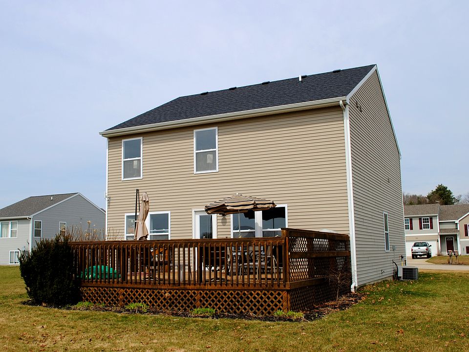 1st image of 7588 Mountain Pine Dr NE