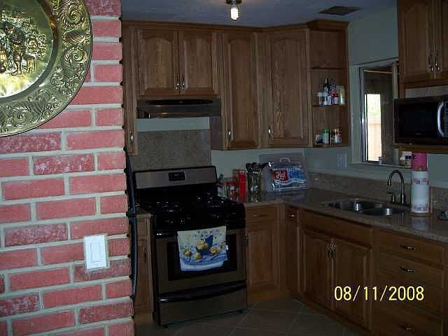 2nd image of 571 Gold Dr