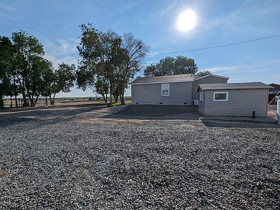 3rd image of 36100 Hutchensen Ln