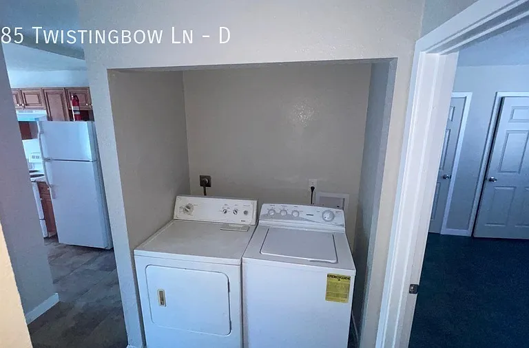 2785 Twistingbow Ln #D — Photo 5