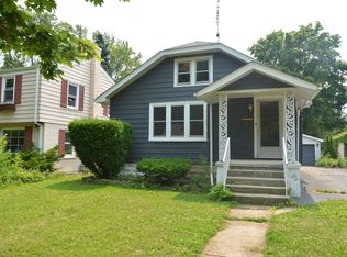 917 W Atlantic Ave, Waukegan, IL 60085