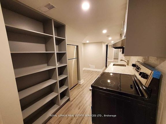 4th image of 39 Vezna Cres #Basement