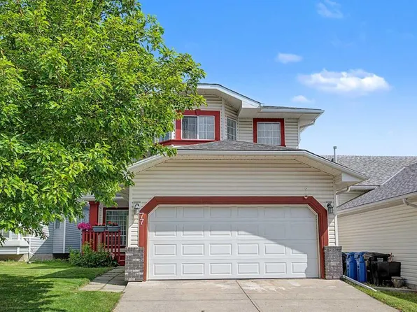 77 S Citadel Gdns NW, Calgary, AB T3G 3X6