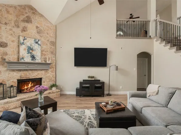 13909 Sparrow Hill Dr, Little Elm, TX 75068