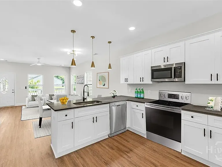 716 Waters Ave — Photo 5