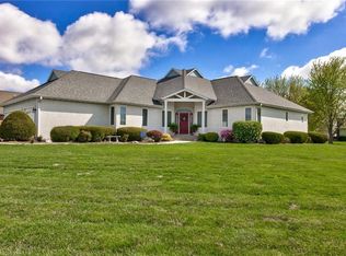 11222 E Thistlewood Ln, Effingham, IL 62401