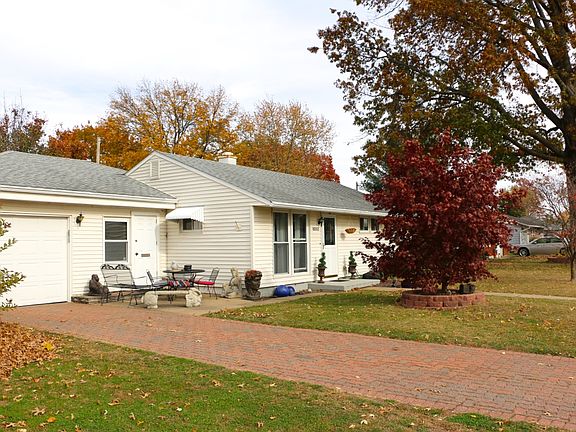 2nd image of 3125 N College Ave