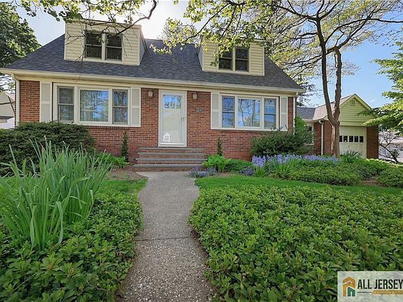 3rd image of 25 Voorhees Pl