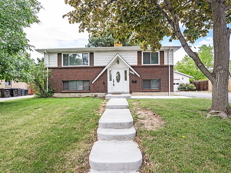 6423 Kendall St — Photo 18