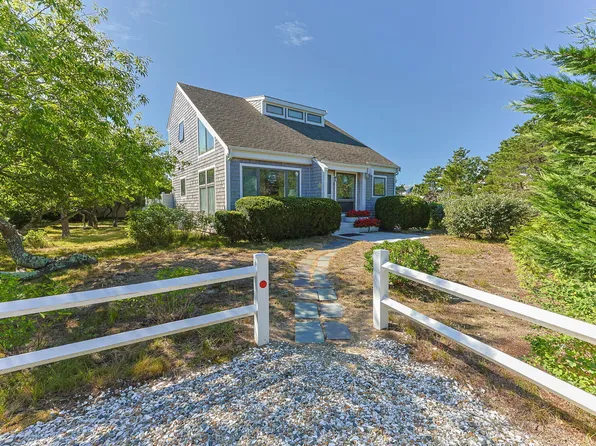 10 Windigo Lane, North Truro, MA 02652