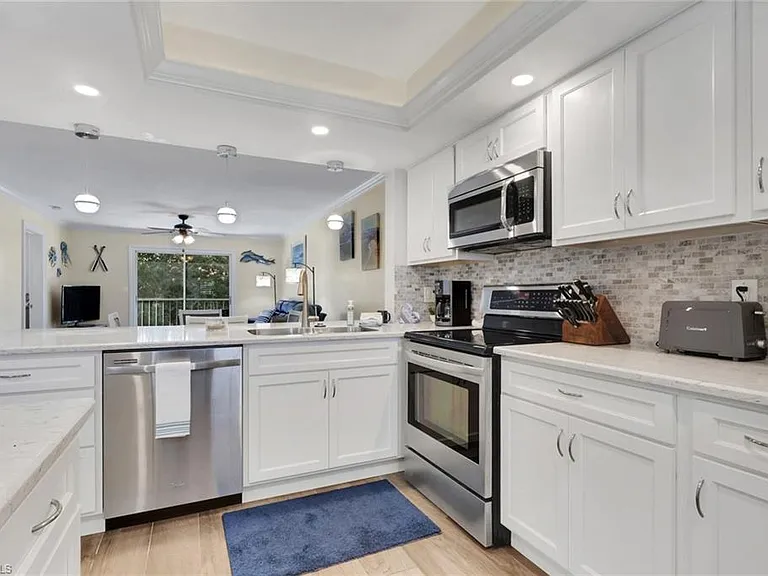 134 Cypress Way E #305 — Photo 4