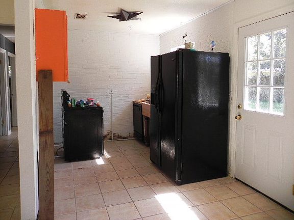 3rd image of 102 Ossabaw St
