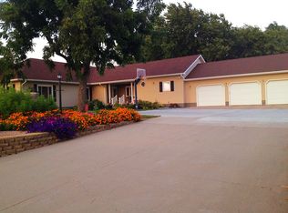 2350 N Elm Ave, Hastings, NE 68901
