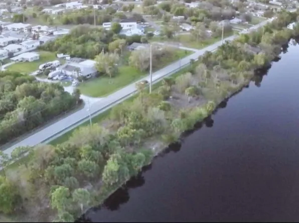 2006 Cooper St #19, Punta Gorda, FL 33950