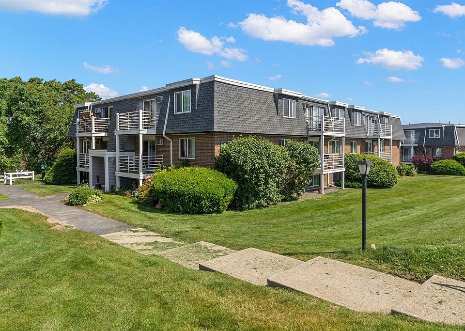 1st image of 145 Essex Ave APT 309