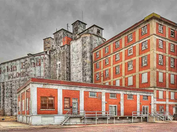 114 W Central Ave, Ponca City, OK 74601