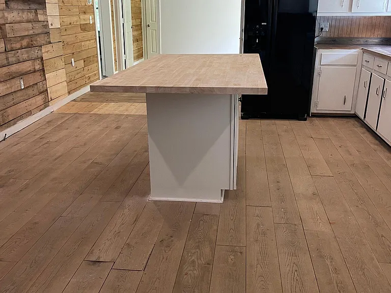 715 Corinth Rd — Photo 15
