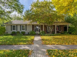 2502 W Downer Pl, Aurora, IL 60506