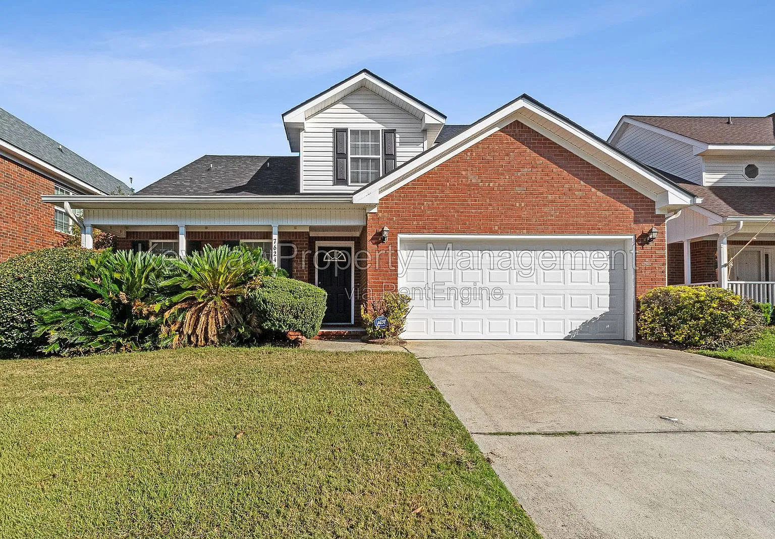 4 bed, 2.5 bath, 2360 sqft, $1,930 — Photo 1