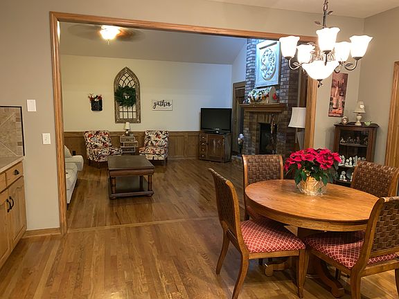 4th image of 112 Allison Ave