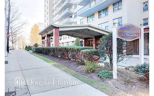 Sold by Douglas Elliman | media 28