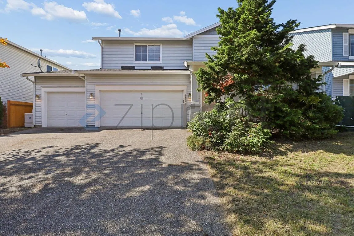 3 bed, 2.5 bath, 2398 sqft, $3,600 — Photo 1