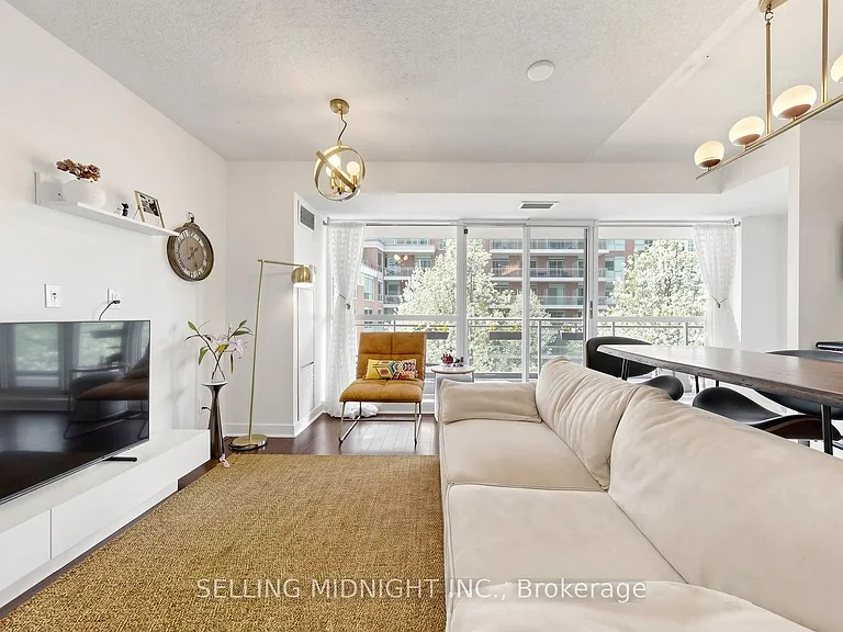 80 Western Battery Rd #307 — Photo 4