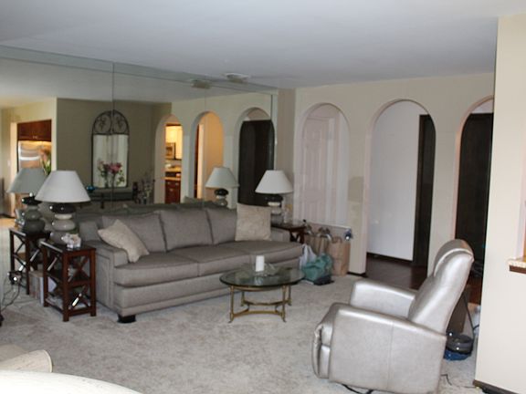 5th image of 15723 Deerfield Ct