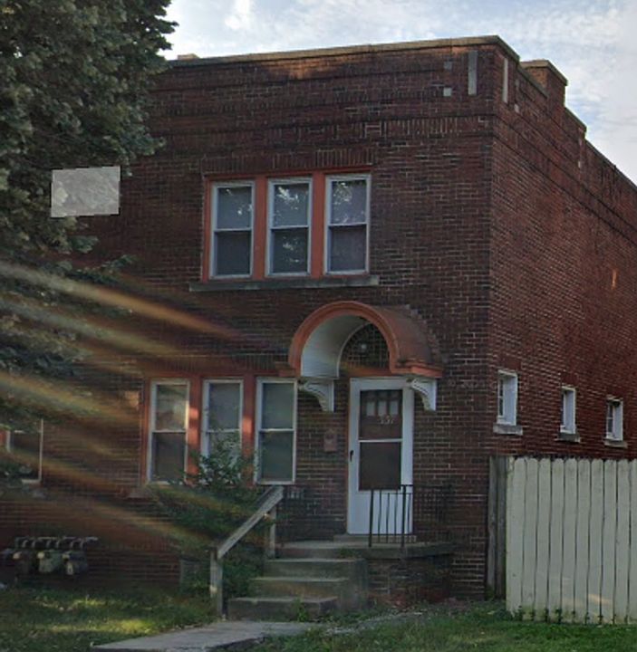 1st image of 337 E 13th Ave