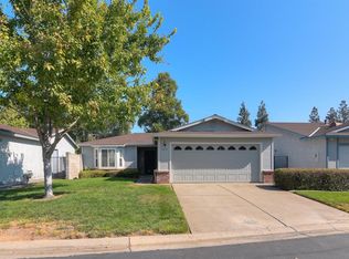 7415 Sun Point Ln, Sacramento, CA 95828