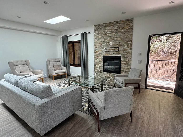 1020 N Moraga Dr — Photo 40