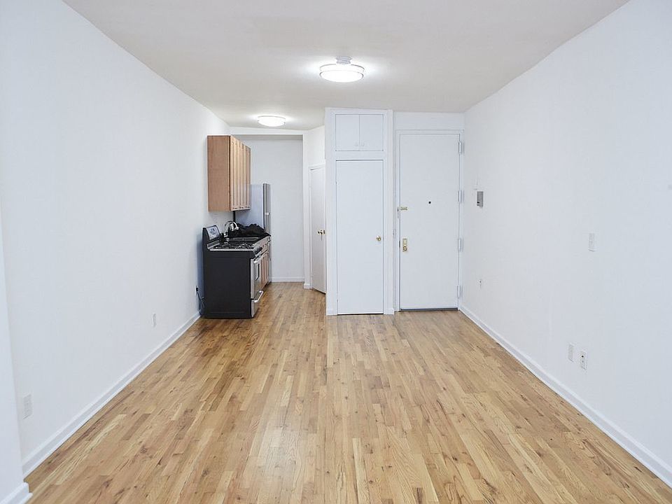 1st image of 72 Orchard St APT 10