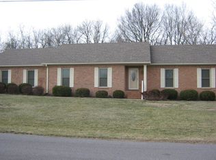 322 Jonaquin Cir, Hopkinsville, KY 42240
