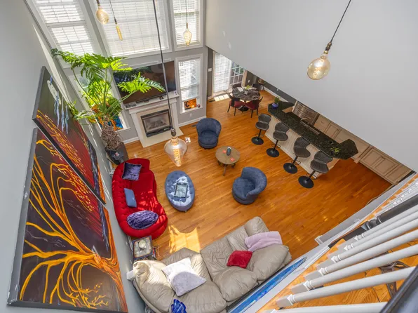 225 Holcombe Way, Lambertville, NJ 08530