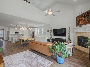 2914 Long Slope Rd, Arlington, TX 76001