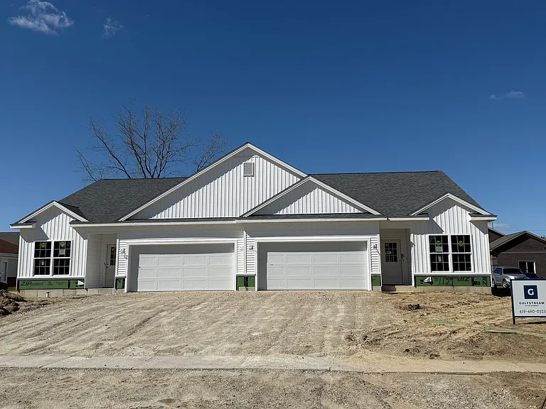 1161 Shadow Ln — Photo 1