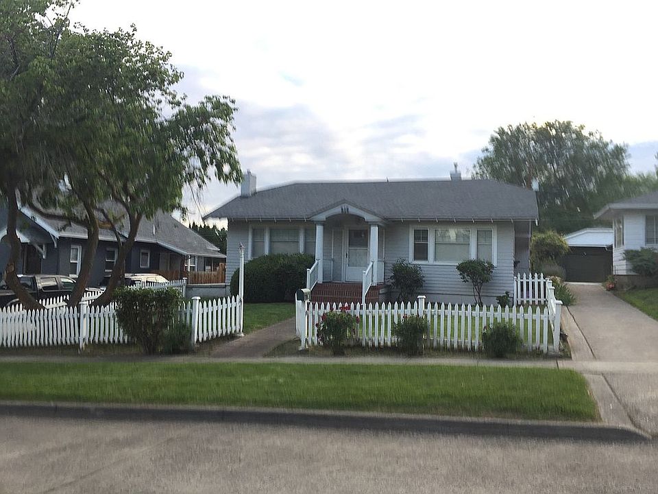 1st image of 216 S 15th Ave