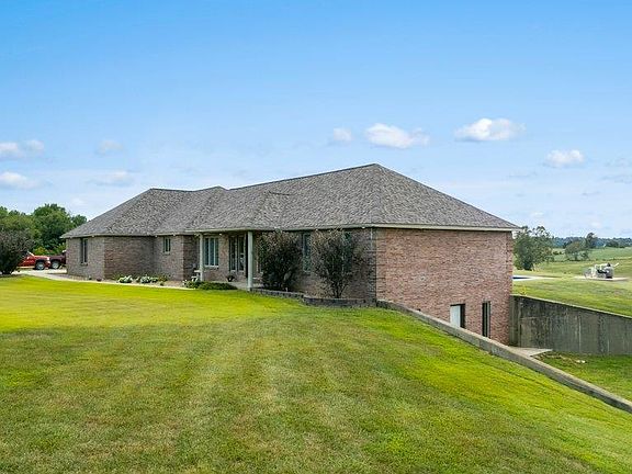 3rd image of 1340 County Road 329